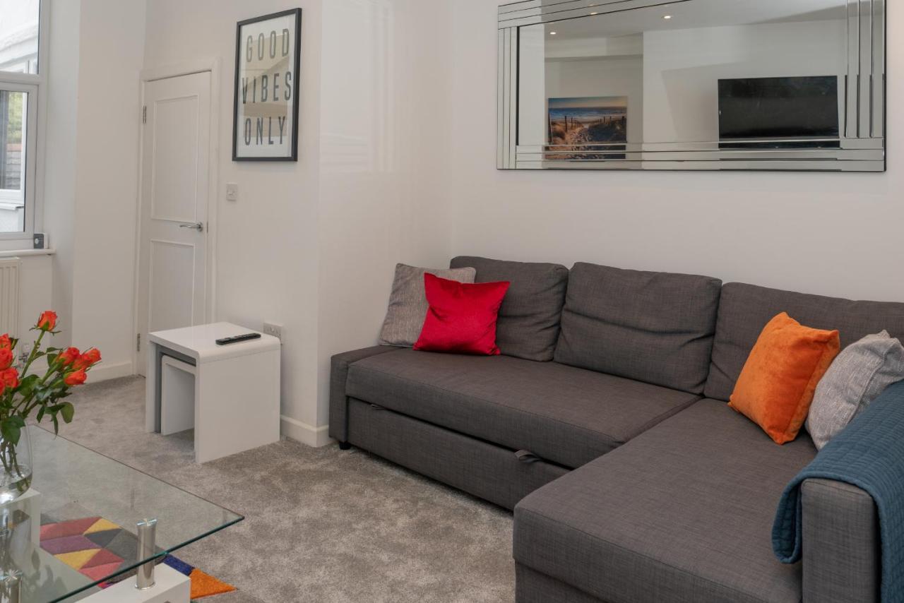 Church House - 2 Bed-sleeps 4-tjs21ch * Ilfracombe